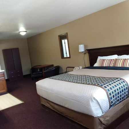 Royal Inn Lovelock Buitenkant foto