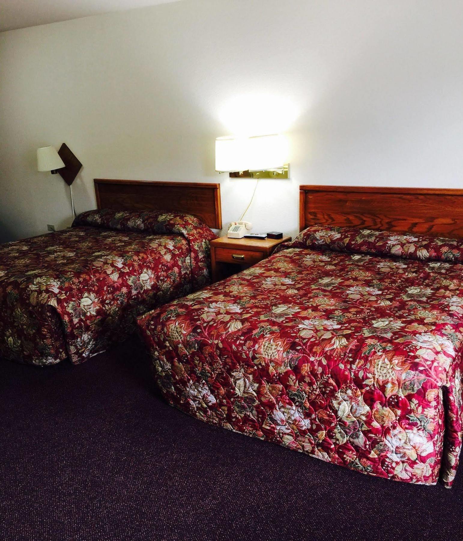 Royal Inn Lovelock Buitenkant foto